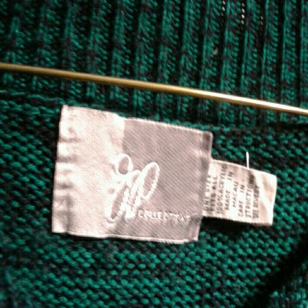 GP Collections sweater - Picture 3 of 3